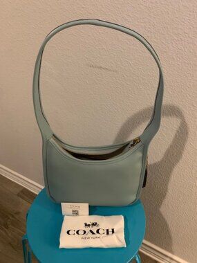 NWT Coach Glovetanned Leather Curve Zip Shoulder Bag Light Blue B4/LB